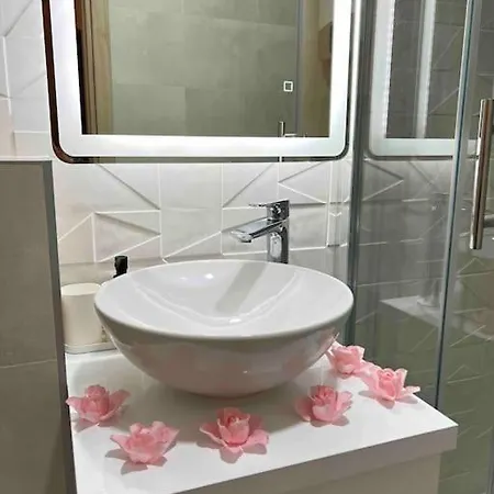 J&s *